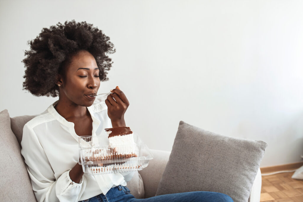 Closeup,Of,Woman,Eating,Cake.,Beautiful,Girl,Enjoys,Eating,A