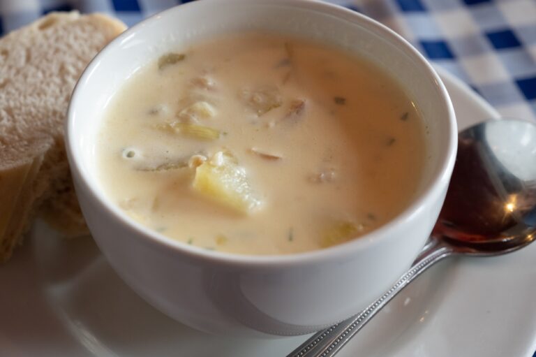 Traditional,Scottish,White,Cream,Soup,,Cullen,Skink,Made,With,Smoked